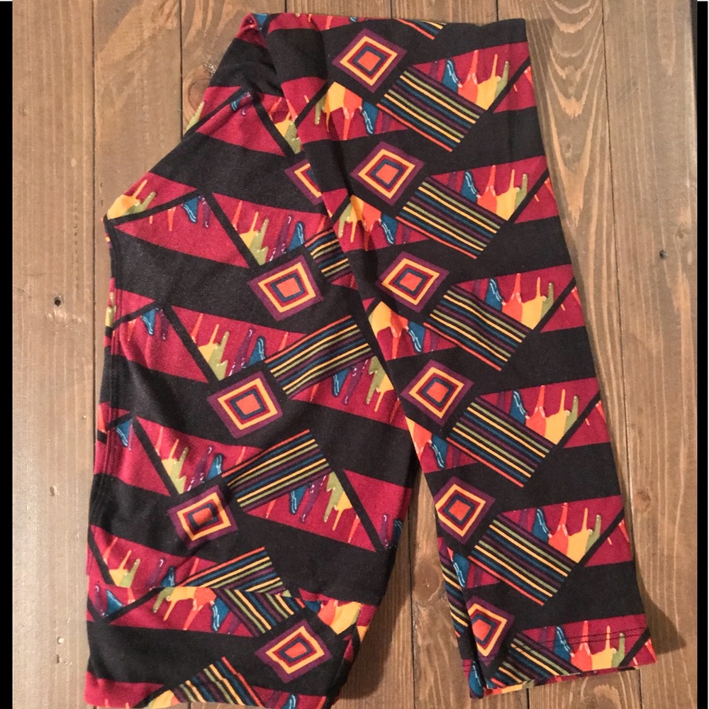 🎉Patterned LLR leggings🎉